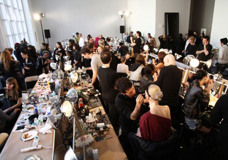 galleries/2010/02/15/fashion-week-day-5/fashion-week-wrap-3---karan-2_jfyb3b