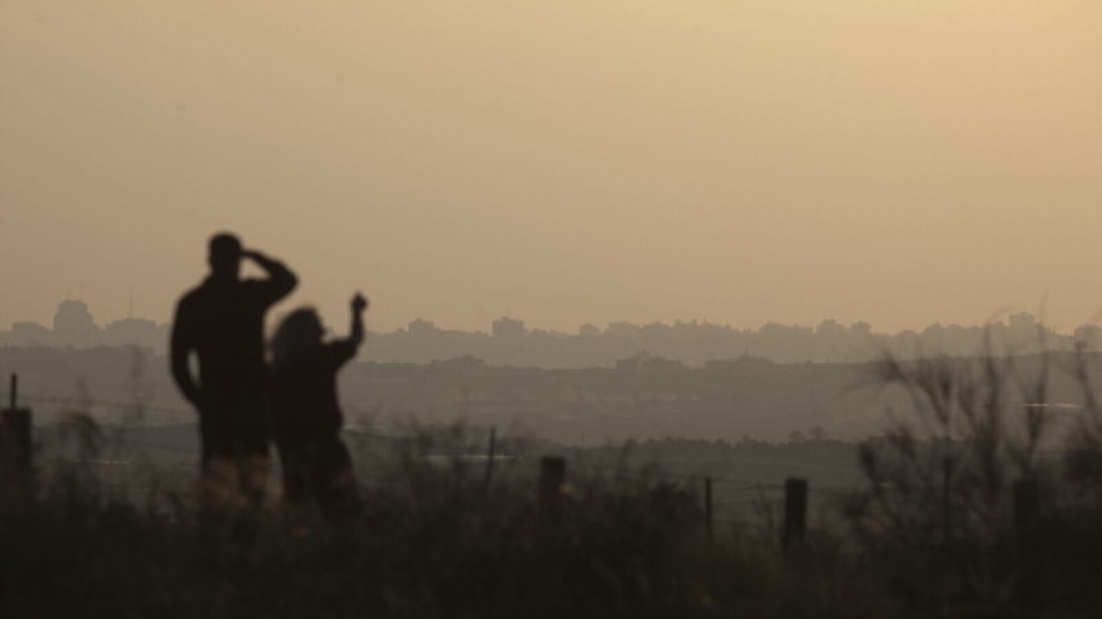 articles/2012/11/01/red-alerts-at-a-sderot-hair-salon/sderot-gaza-openz_t07fvj