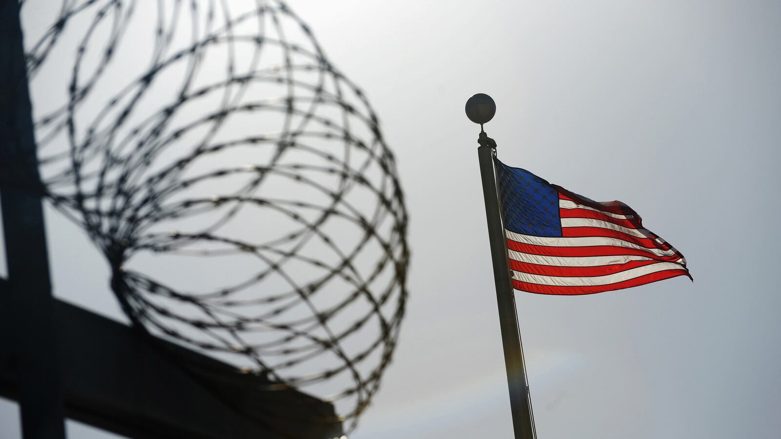 cheats/2015/05/05/reparations-for-gitmo-detainees/150505-gitmo-cheat_pfuneg