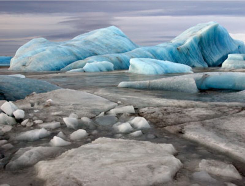 articles/2009/12/09/extreme-ice-melt/extreme-ice-survey---gallery-launch_tatjpv