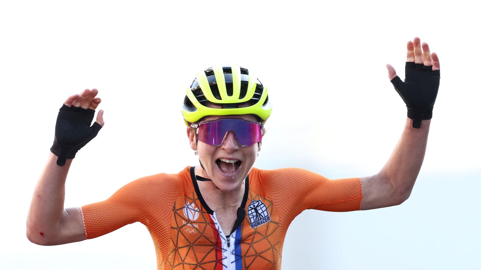 2021-07-25T085854Z_92654972_SP1EH7P0N2B20_RTRMADP_3_OLYMPICS-2020-CRD-W-RR-FNL-000100_cxvlkg