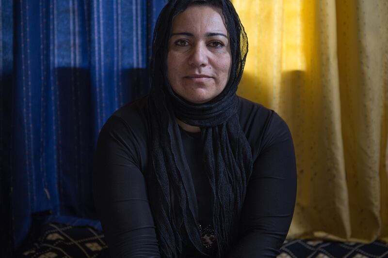 galleries/2015/04/02/the-horror-of-syrian-refugees-selling-body-parts/130327-kotsatos-transplant3_xypj1n