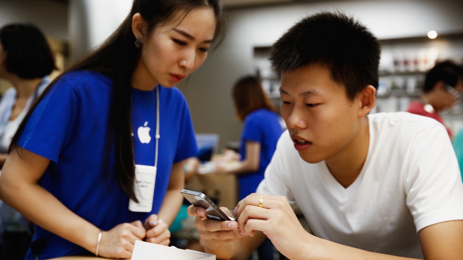 cheats/2014/07/11/china-iphones-are-a-security-threat/140711-china-iphone-cheat_r3zorp