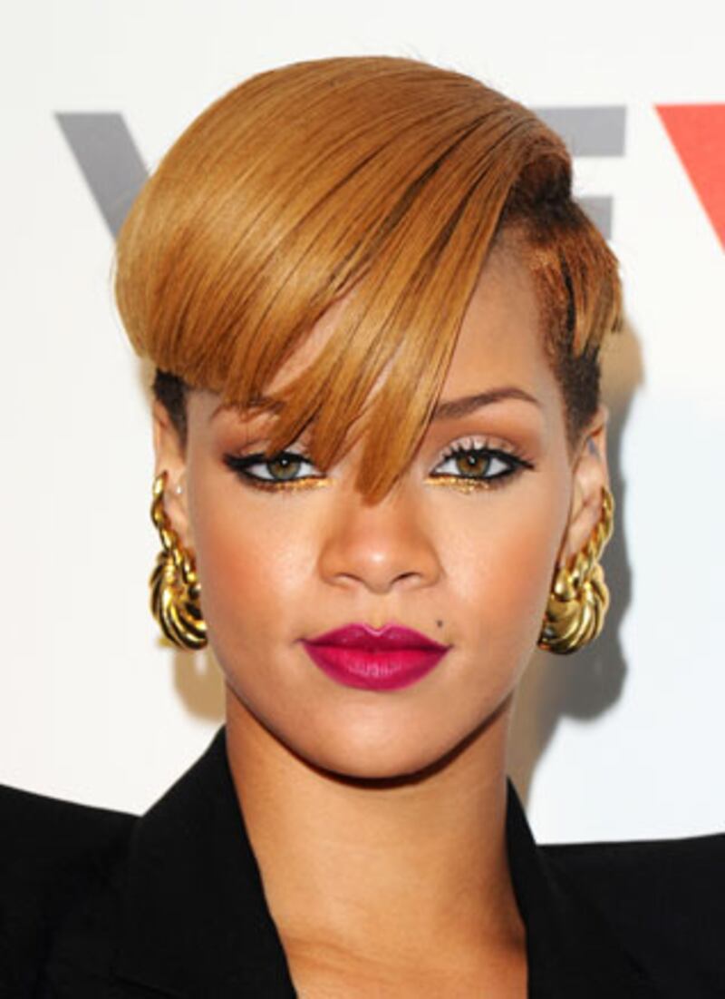 galleries/2009/12/11/the-celebrity-impact-rankings/celeb-impact---rihanna_yrw0hd
