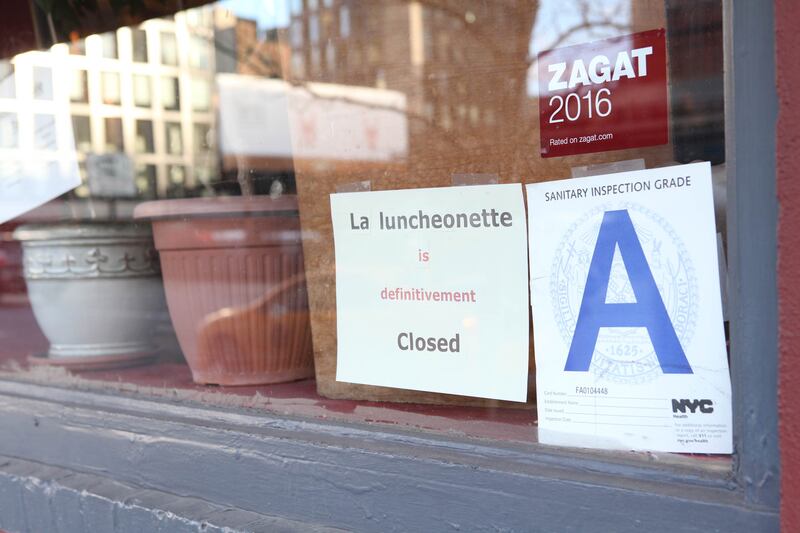 articles/2016/02/06/la-lunchonette-s-sad-sold-out-farewell/160205-goldstein-La-Luncheonette-5_zpncat