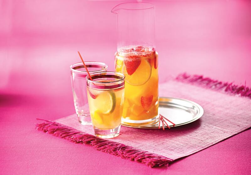 galleries/2010/07/01/guilt-free-cocktails-snacks/guilt-free-food---sangria_skje5r