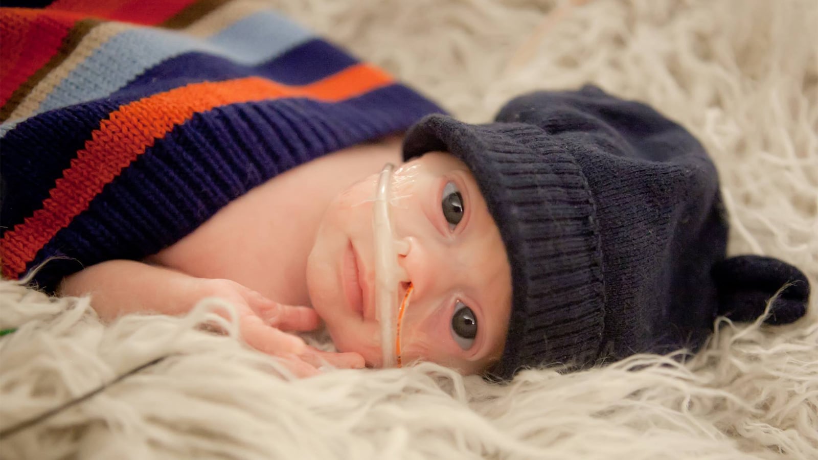 articles/2015/09/16/mom-verizon-fired-me-for-taking-leave-after-my-babies-died/150915-briquelet-verizon-lawsuit-tease_cmnpal