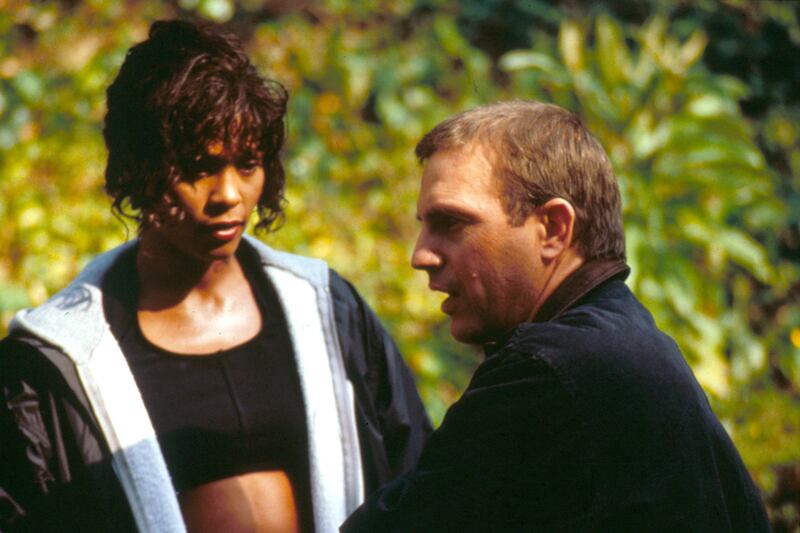 galleries/2012/02/11/whitney-houston-dies-at-48-photos/whitney-houston-bodyguard_br4maz