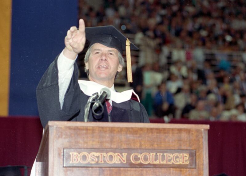 galleries/2011/05/17/top-commencement-speakers/commencement-speakers---brokaw_hcmtme