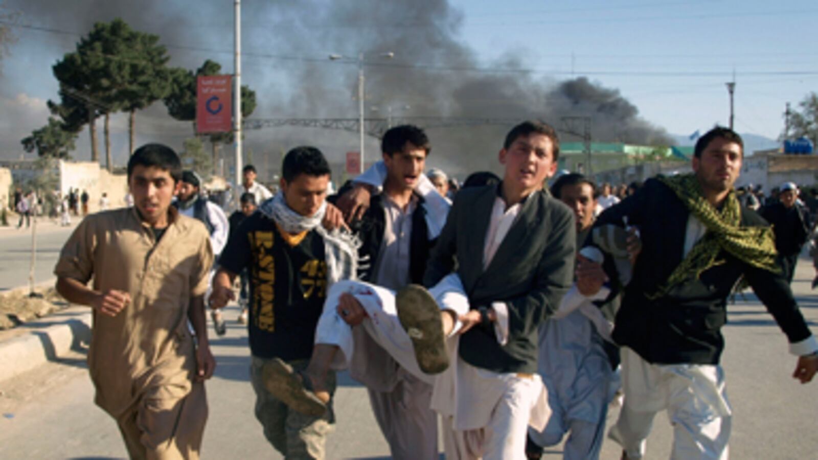 cheats/2011/04/01/afghan-protesters-behead-un-workers/afghanistan-un_170642_qfp9tk