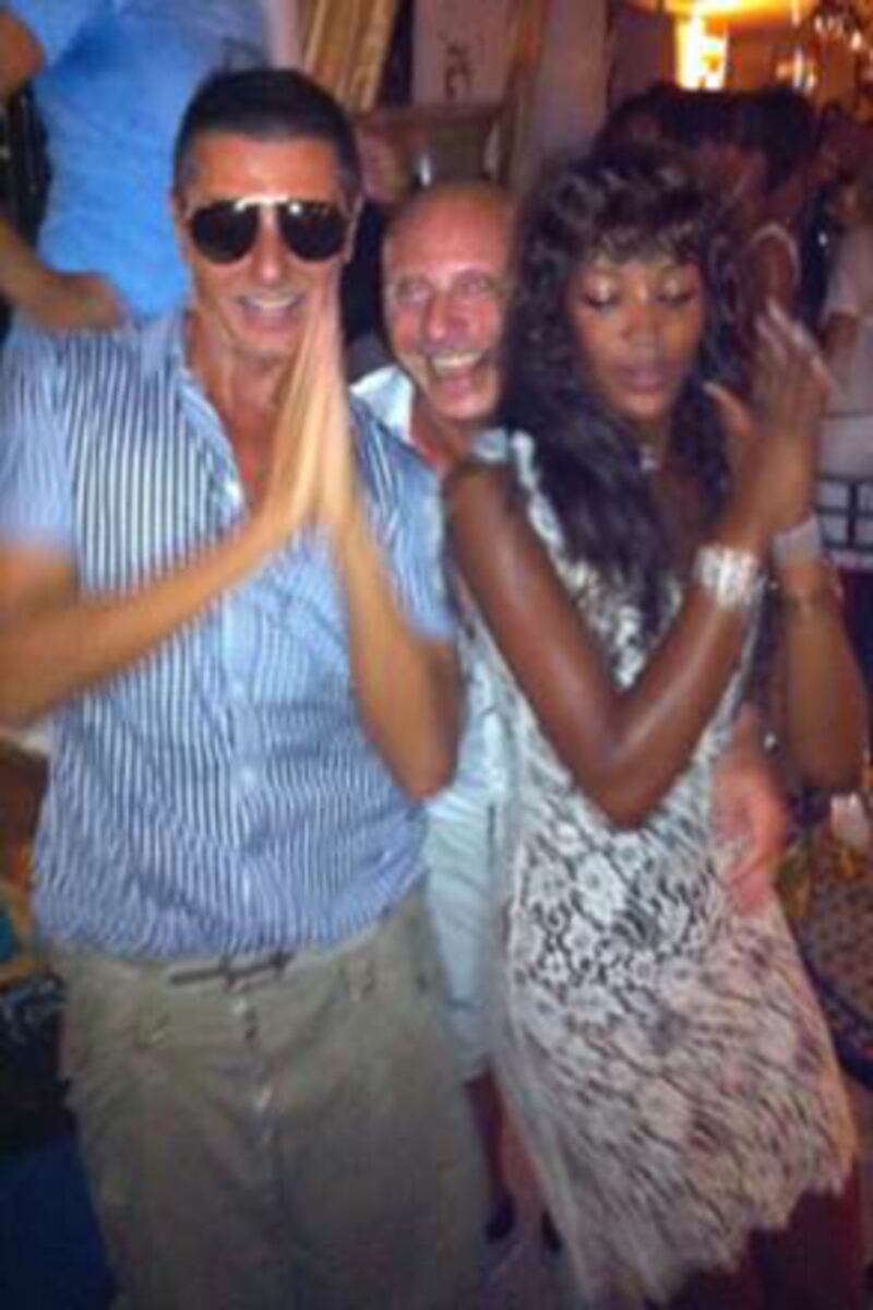 galleries/2010/08/25/best-celebrity-twit-pics/twitpi829---stefano-gabbana_zmmoxs