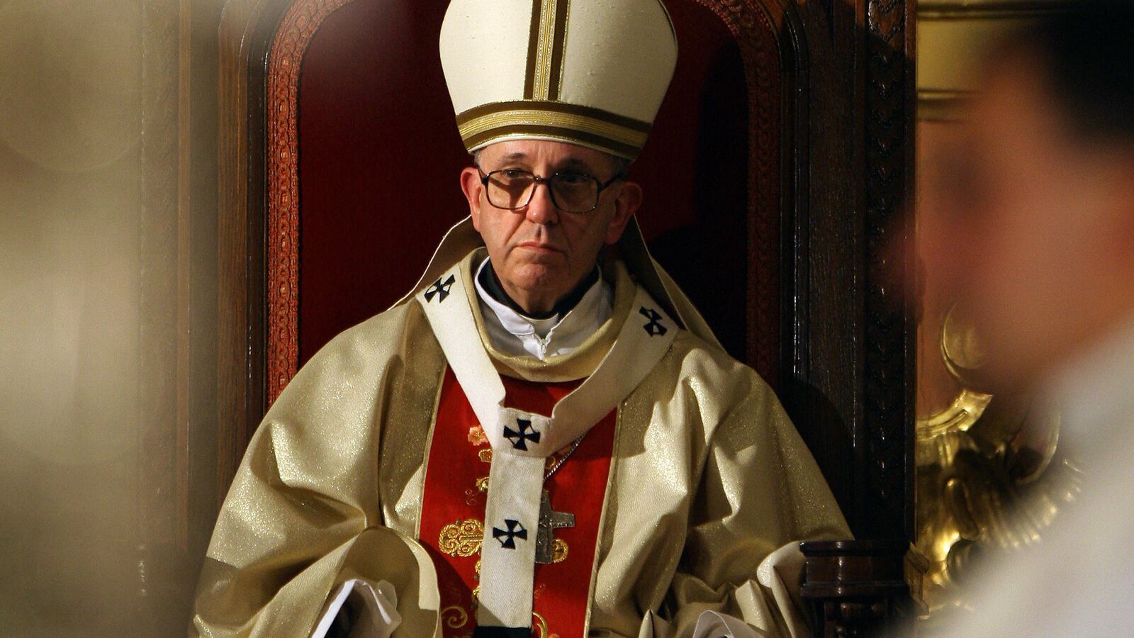 articles/2013/03/15/argentina-s-dirty-war-casts-a-pall-over-bergoglio/130314-dickey-pope-accusers-tease-embed_sttrso