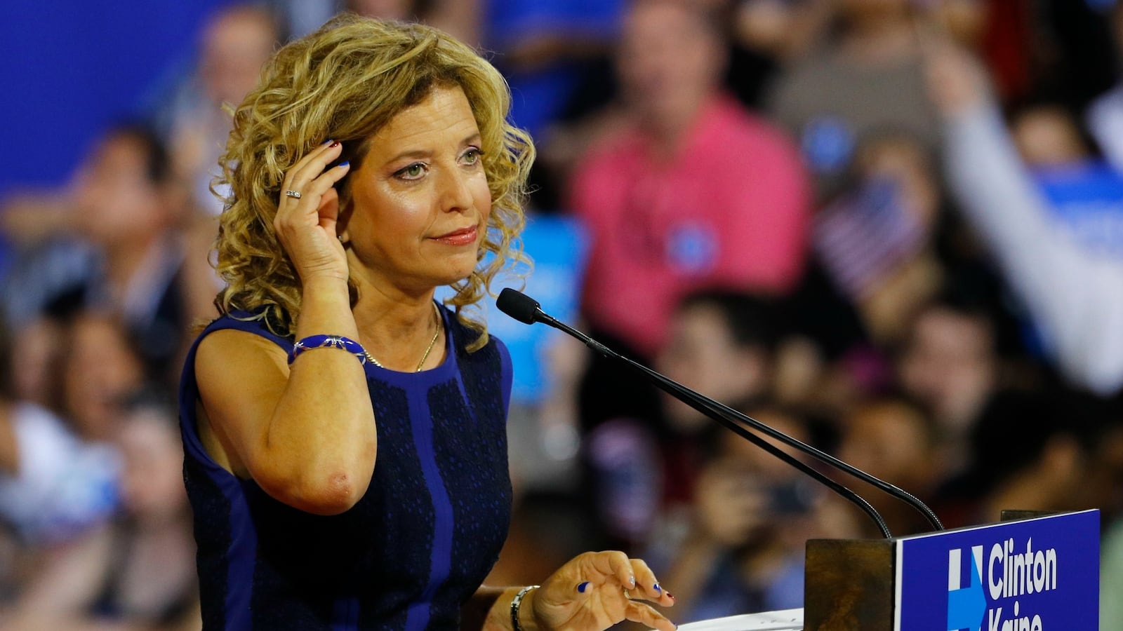 cheats/2016/07/25/dnc-apologizes-to-bernie-sanders/160725-dnc-apology-sanders-cheat_n96mdh