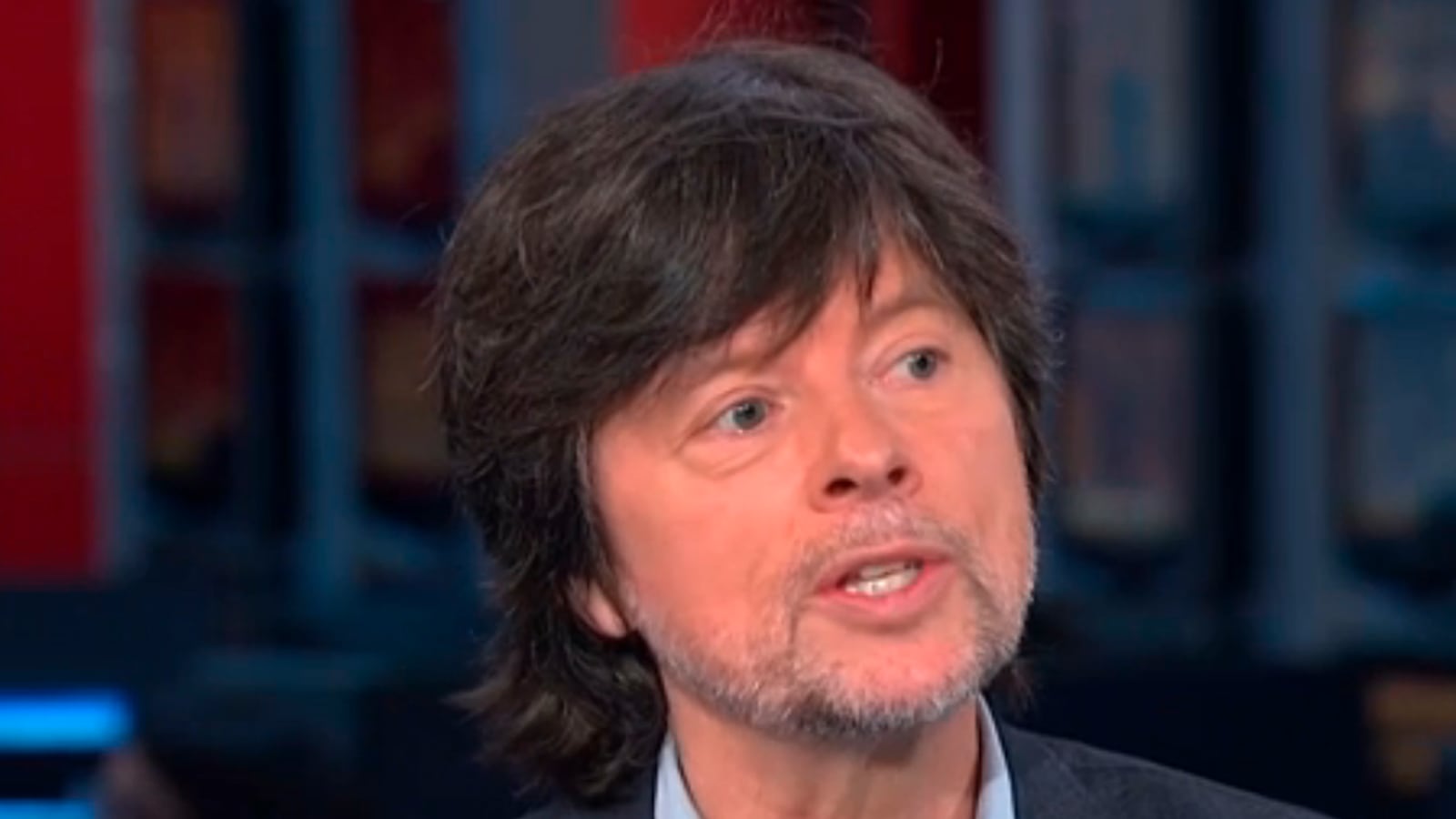 articles/2015/06/25/ken-burns-weighs-in-on-confederate-flag/150625_burns_flag_embed_bdptan