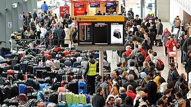 articles/2010/12/21/heathrow-airport-shutdown-whats-the-real-cause/irving-heathrow-airport_148719_aaar7y