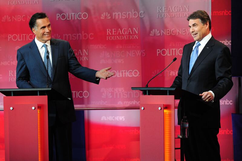 articles/2011/09/07/republican-presidential-candidates-debate-rick-perry-falls-short/perry-romney-gop-debate-powers_ukw2hp