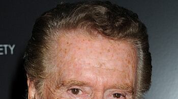 cheats/2011/01/18/regis-philbin-steps-down/regis-philbin_uk6sv5