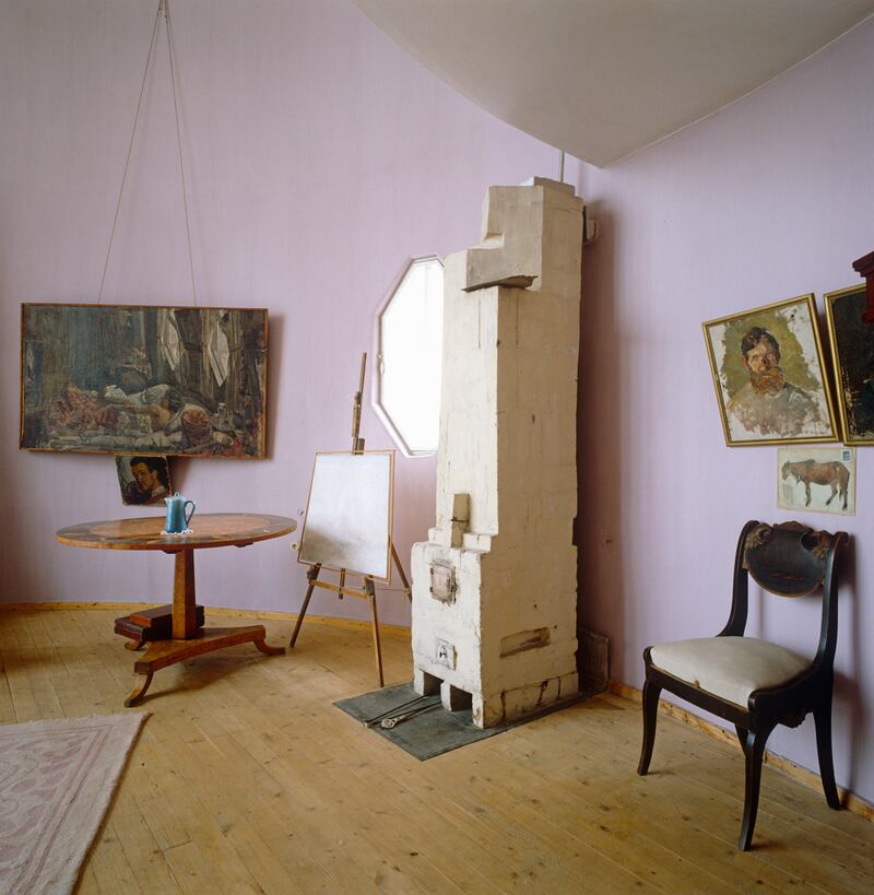 galleries/2013/03/22/omg-i-want-this-house-moscow-photos/130321-omghouse18_w3jhvk