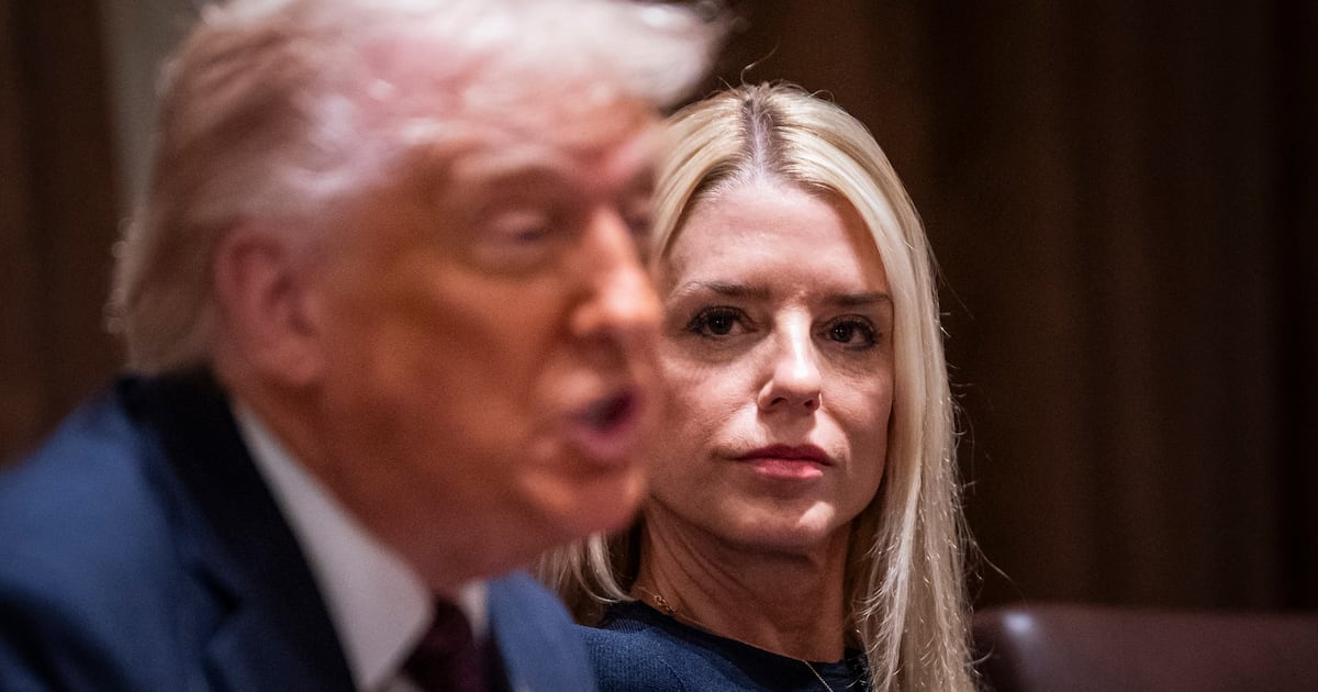 AG Pam Bondi Smashes Press Safeguards in Leak Investigations