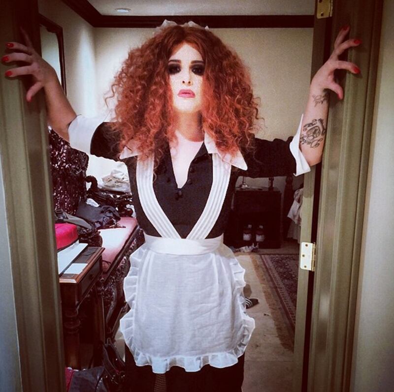 galleries/2014/10/30/from-kate-hudson-to-molly-sims-celebs-in-costume-take-over-instagram/141030-celeb-halloween-insta-05_xcfzfn