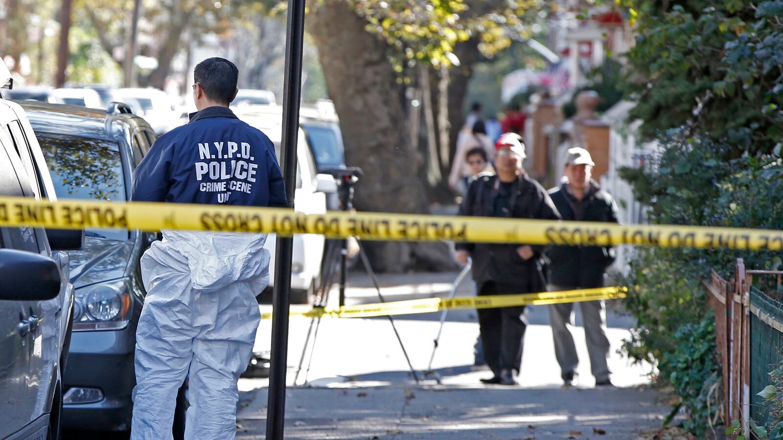 cheats/2013/12/30/nyc-murders-hit-record-low/131230-crime-nyc-cheat_aayjjx