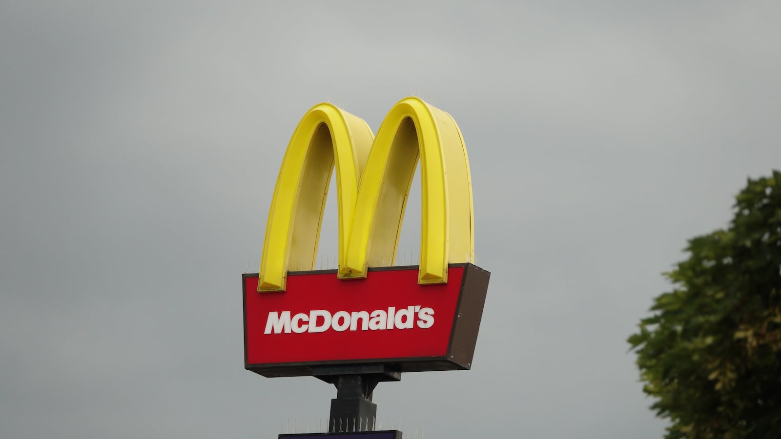 mcdonalds_fight_gzzso2