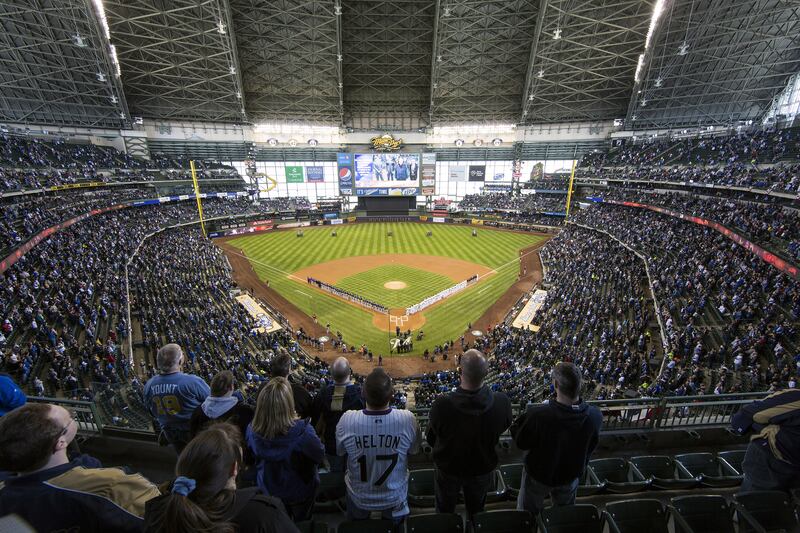 galleries/2014/04/21/best-bang-for-your-buck-baseball-stadiums-photos/mlb-stadium-rankings-milwaukee_yhecka