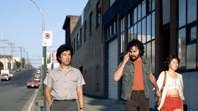 articles/2011/06/05/jeff-wall-one-of-today-s-10-most-important-artists/jeff-wall-mimic_rcgpml