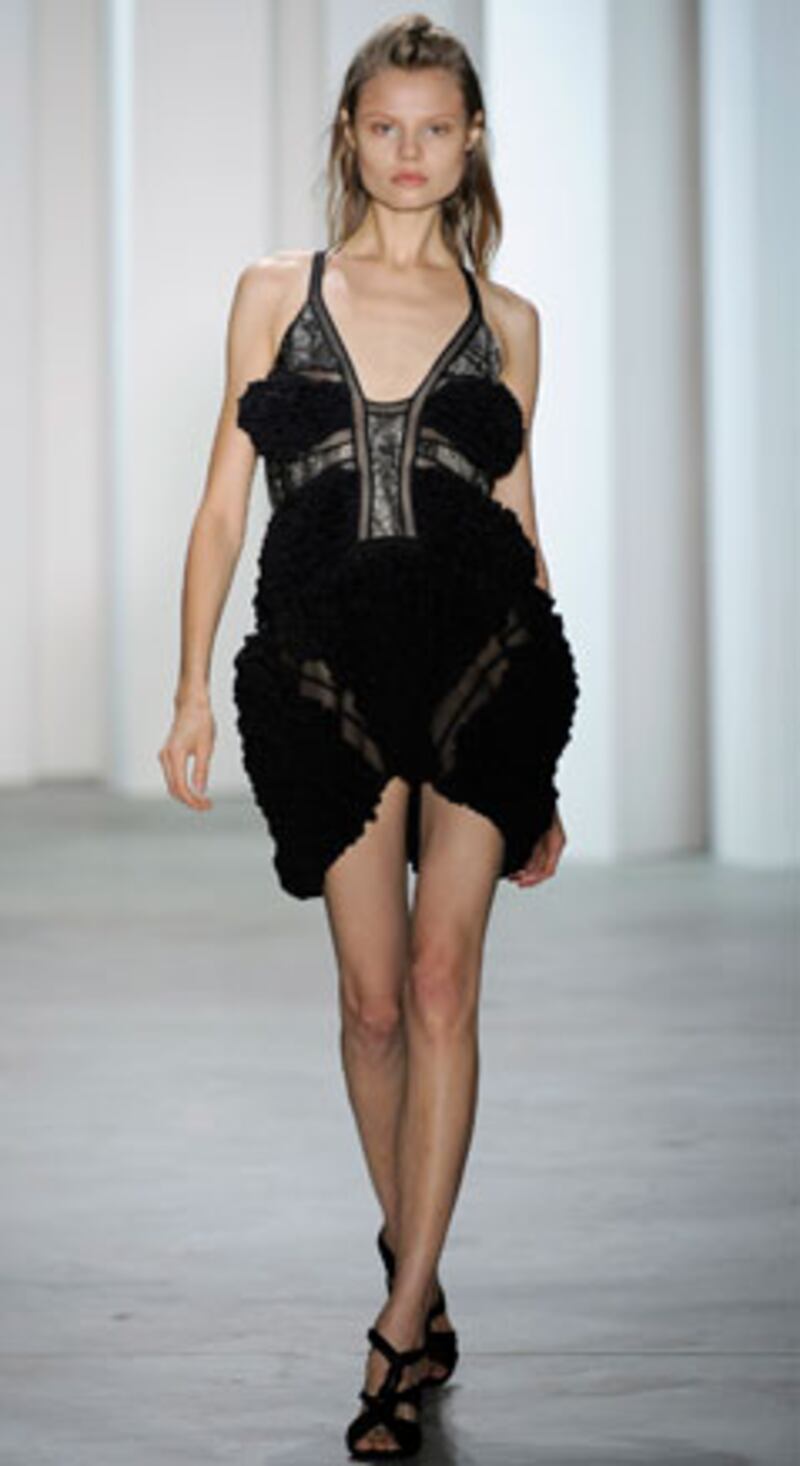 galleries/2009/09/11/ny-fashion-week-day-2/fashion-day-2---preen_la741f