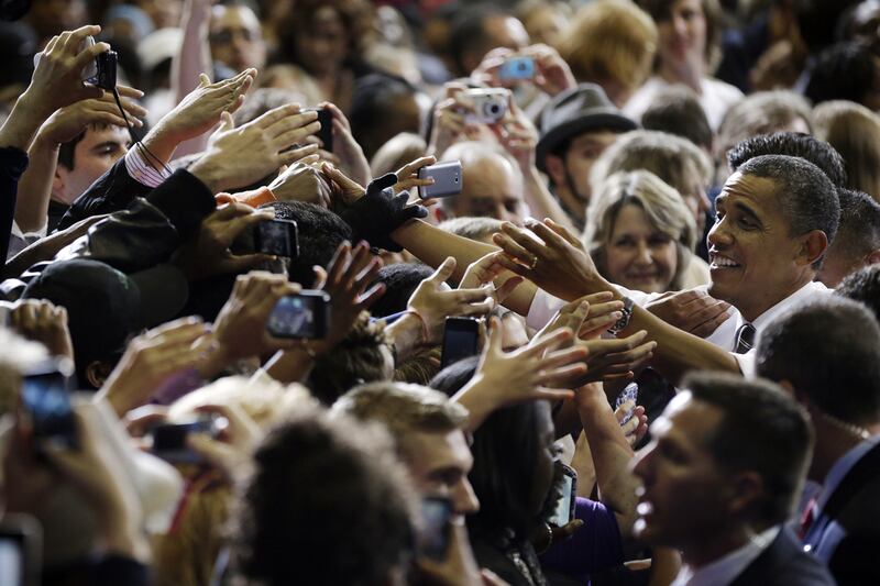 articles/2012/10/08/in-2012-election-centrists-move-left-as-independents-stay-split/centrists-for-obama-avlon_xpeayr