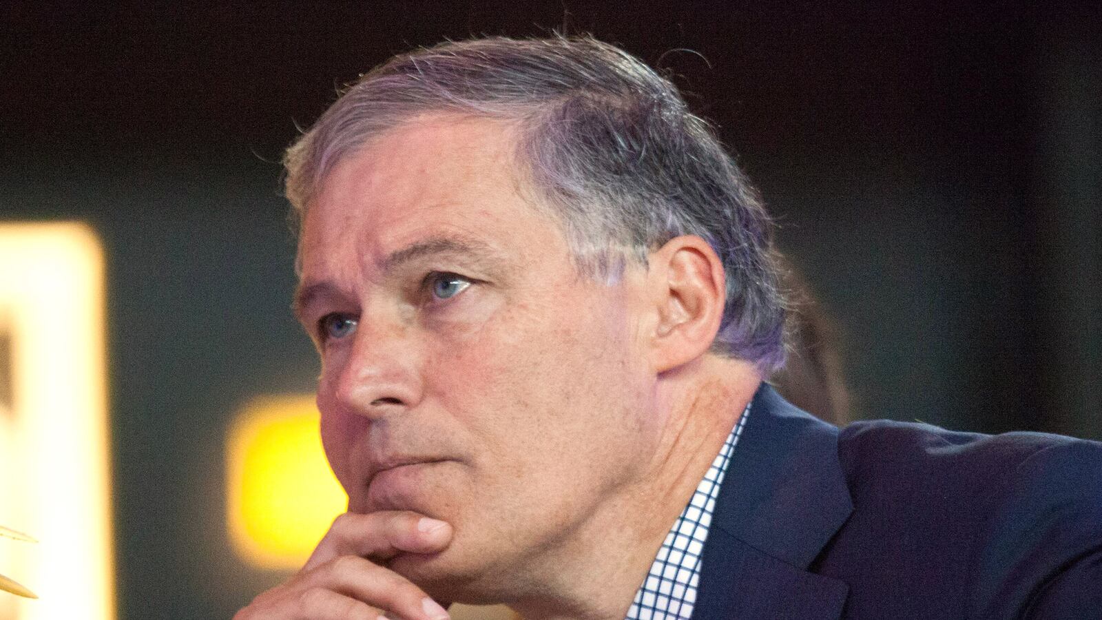 cheats/2014/02/11/wa-gov-suspends-death-penalty/140211-inslee-cheat_mx11nn