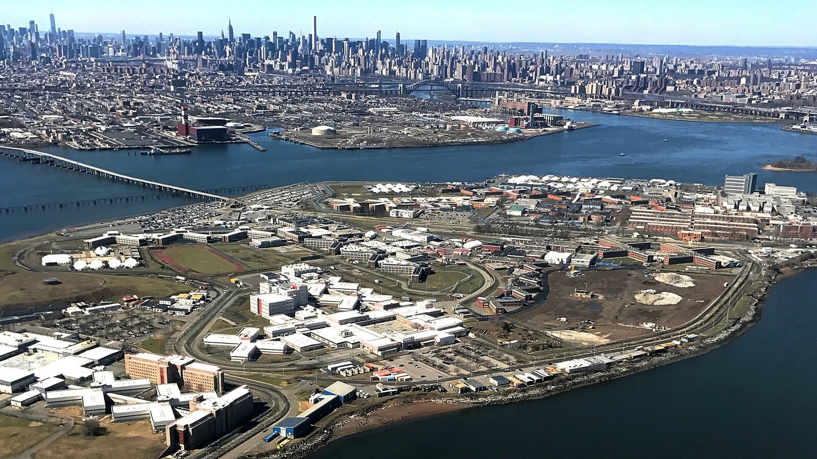 170726-rikers-cheat_k1aec6