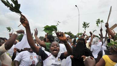articles/2011/03/11/cote-divoire-break-your-silence/leymah-cote-divoire_165680_etvg8f