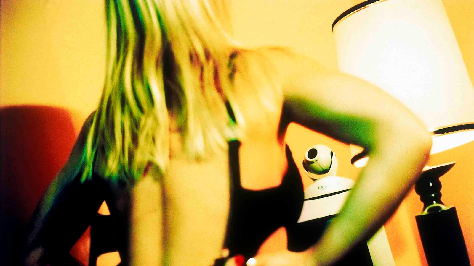 articles/2013/04/29/porn-superfans-aurora-snow-on-the-relationship-between-cam-girls-and-their-fans/130428-porn-superfans-snow-tease_b7l5zz