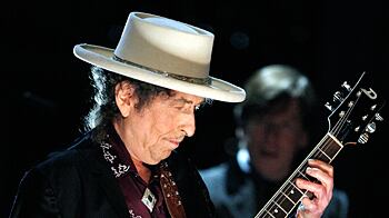 cheats/2011/02/13/whos-on-the-grammys-odd-lineup/bob-dylan-1_wwb0yz