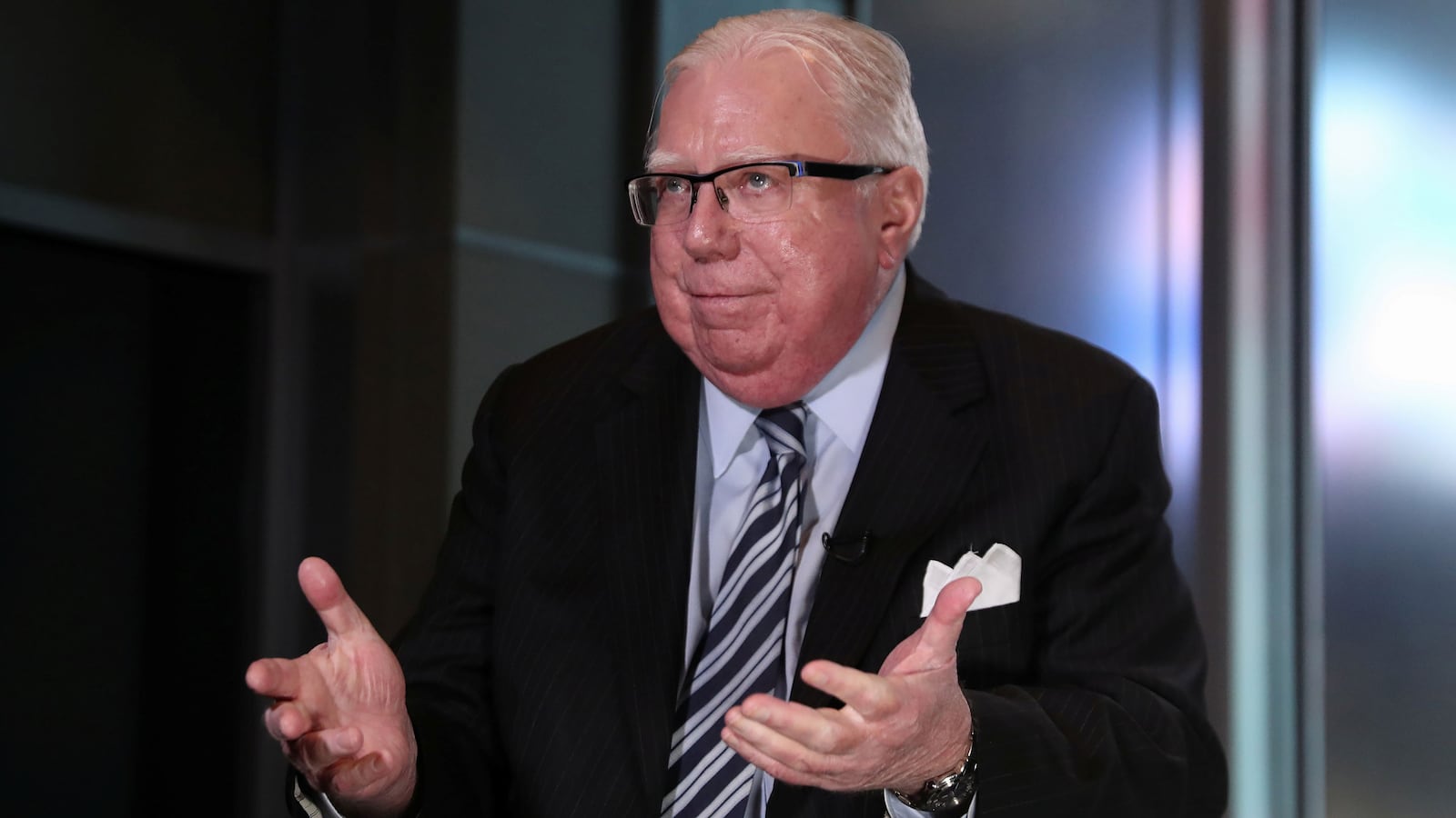 181130-somer-jerome-corsi-hero_jp6smp