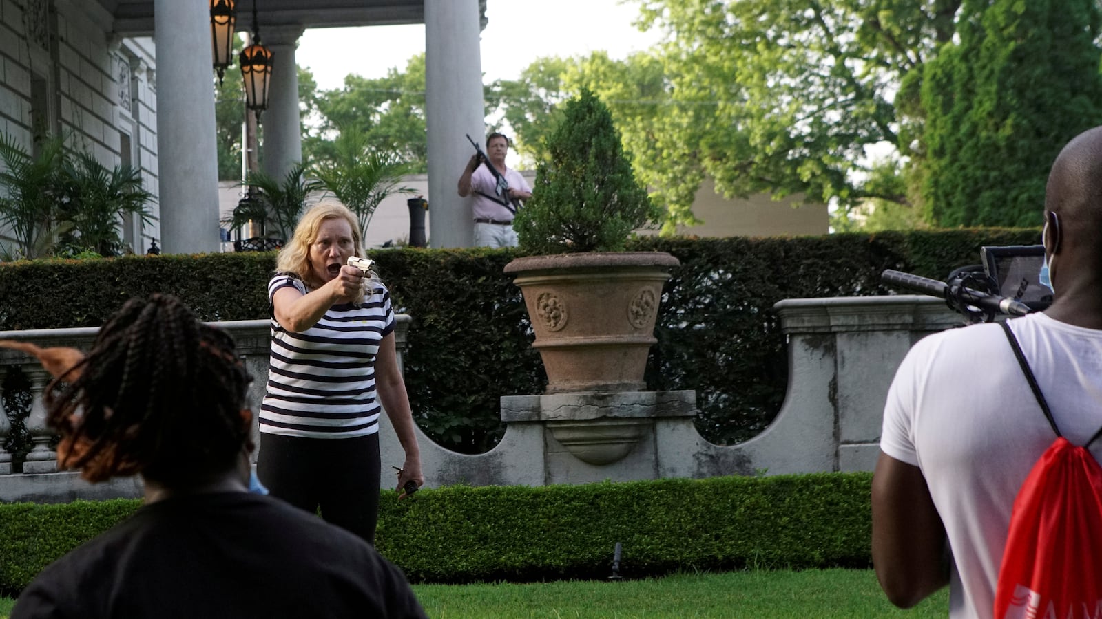 2020-07-11T000000Z_721416109_RC23RH9IXMK3_RTRMADP_3_GLOBAL-RACE-USA-ST-LOUIS_oqsi2z