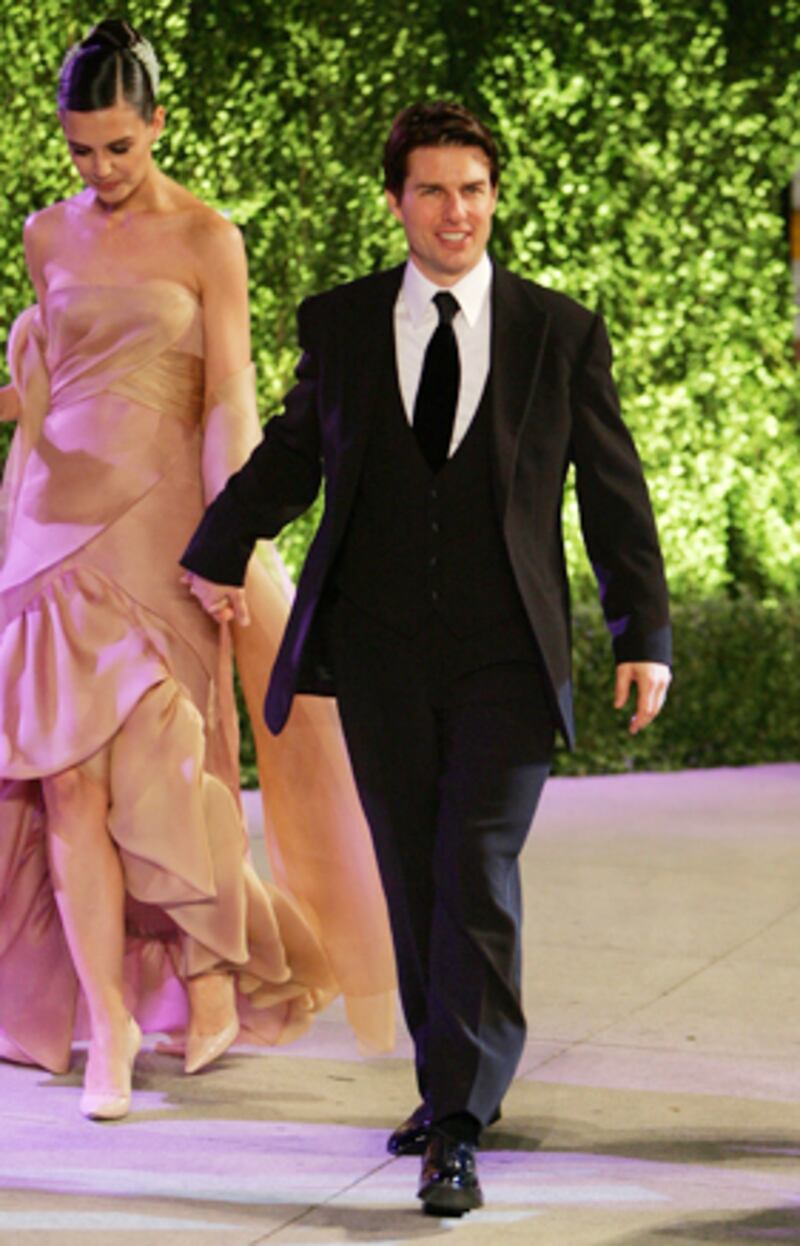 galleries/2011/01/11/brad-goreski-s-favorite-awards-looks/goreski-awards-fashion---cruise_kvrvqv