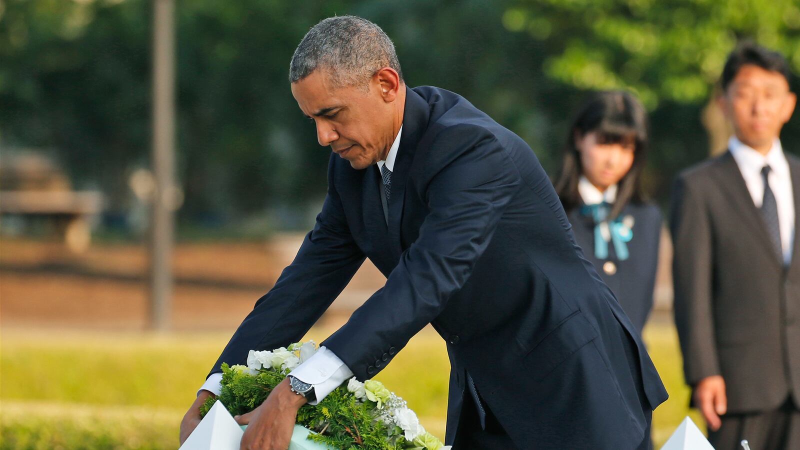 articles/2016/05/27/obama-wins-respect-in-battered-hiroshima/160527-adelstein-obama-hiroshima-tease_hybpvx