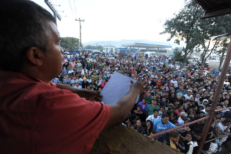 galleries/2012/02/15/honduras-prison-fire-photos/honduras-prison-fire-photos-four_guklyj