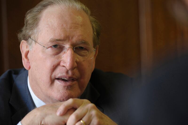 galleries/2011/08/23/politicians-million-dollar-mansions-mitt-romney-michael-bloomberg-al-gore-more-photos/jay-rockefeller_ulsvt0