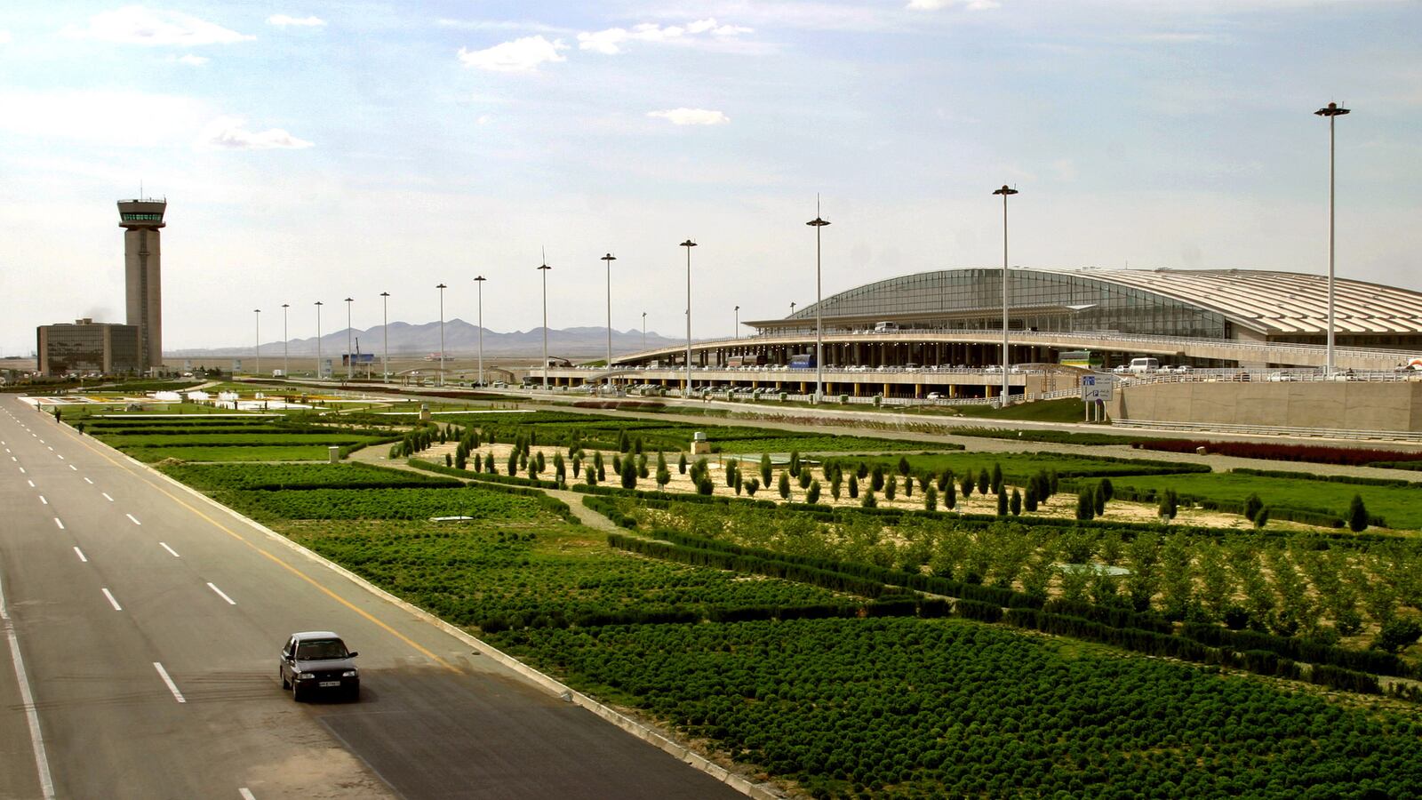 articles/2016/01/24/could-iran-become-the-next-dubai-an-aviation-superpower/160123-irving-iran-airport-tease_gff1hc