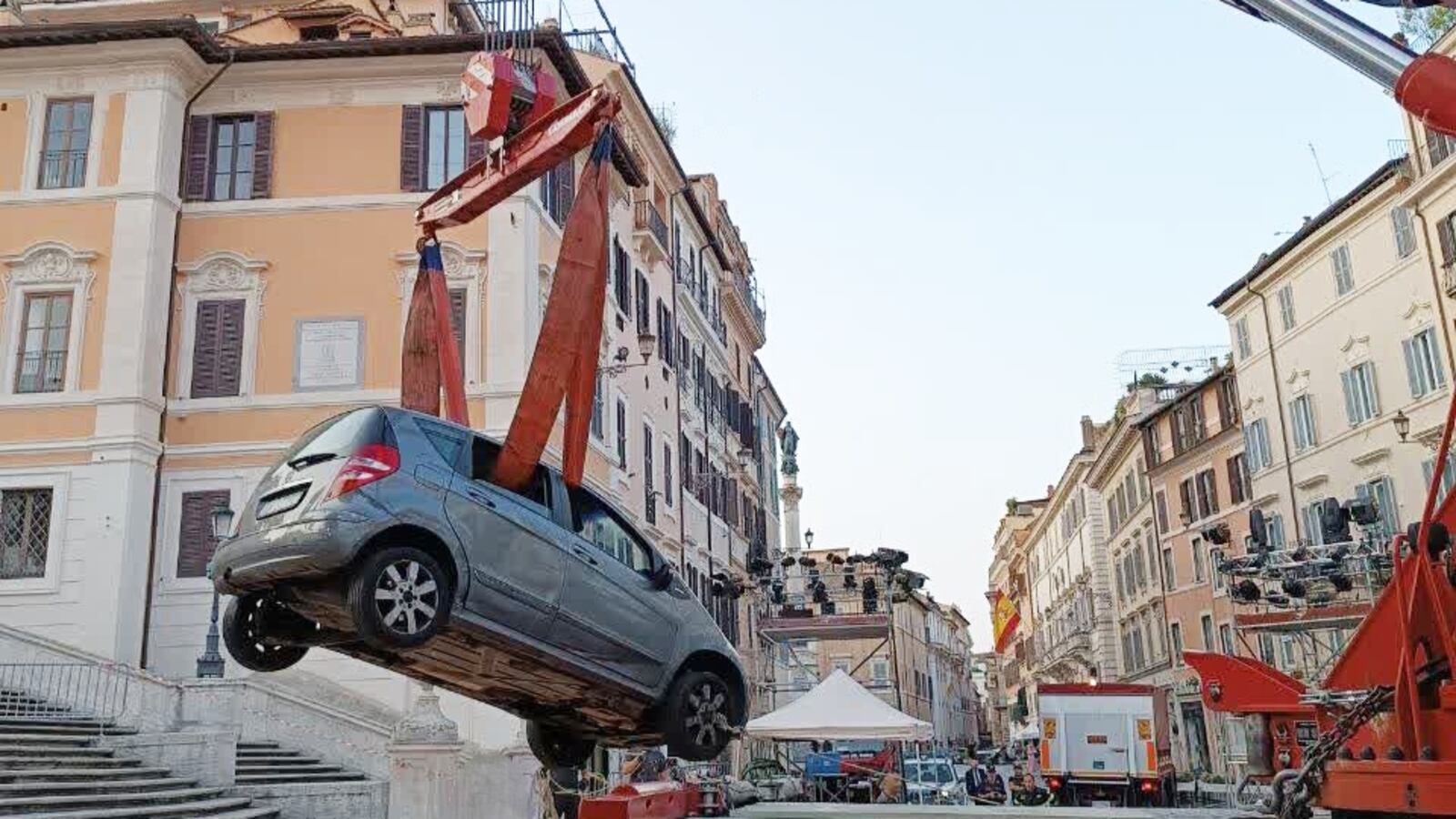 Vehicle being removed from the Spanish Steps in Rome.