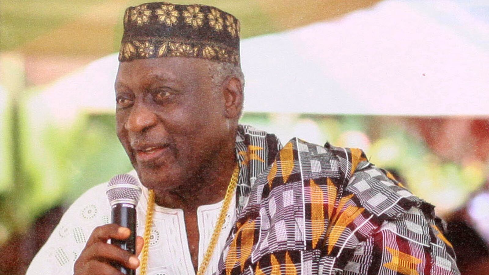 articles/2013/09/24/kofi-awoonor-the-ghanaian-poet-killed-in-westgate-mall-attack/130923-kofi-awoonor-tease_mltuxr