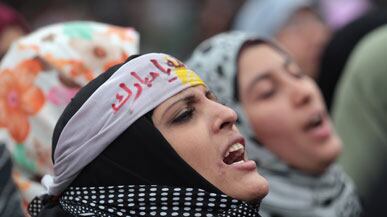 articles/2011/02/04/egypt-revolt-why-obama-and-washington-cant-solve-the-crisis/cheat-egypt-tank_z4uq4f