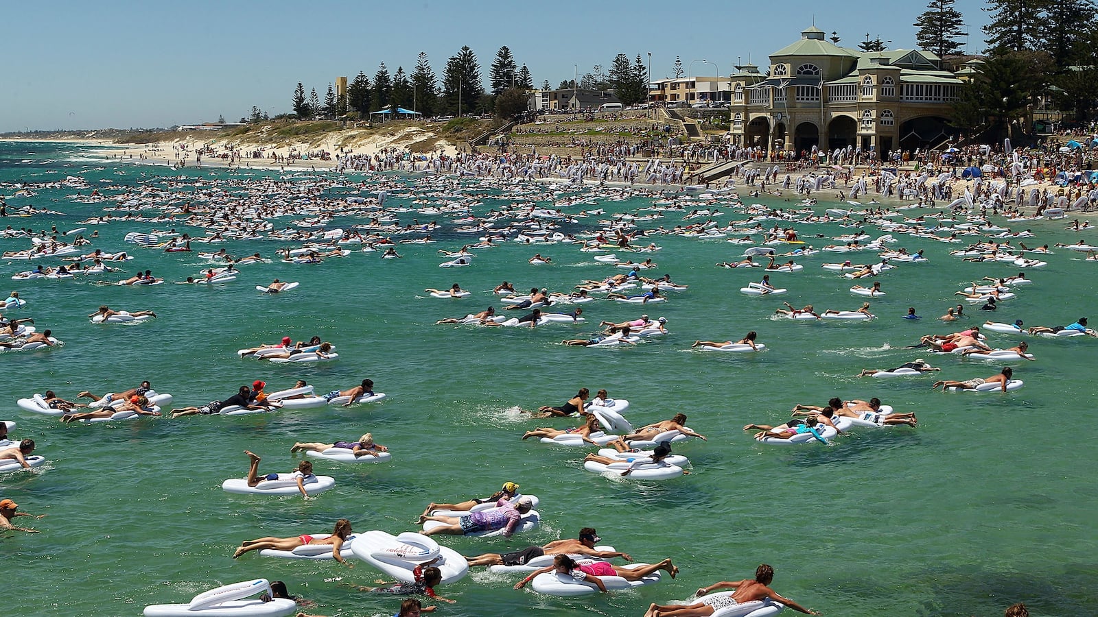 galleries/2013/04/10/the-city-perth-australia/130410-perth-07_l3vska