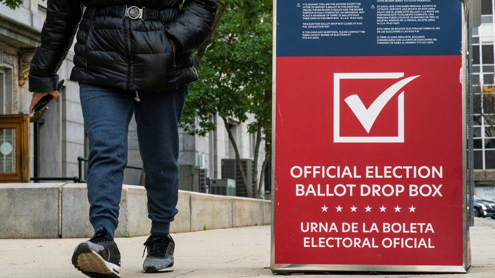 ballot_drop_box_oprlnc