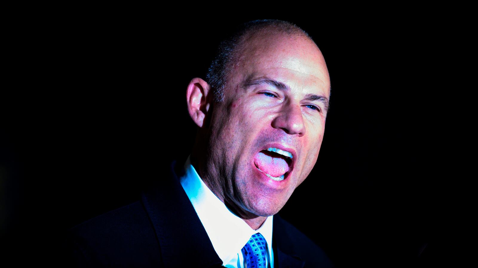 190326-smith-avenatti-tease_rsrzlb