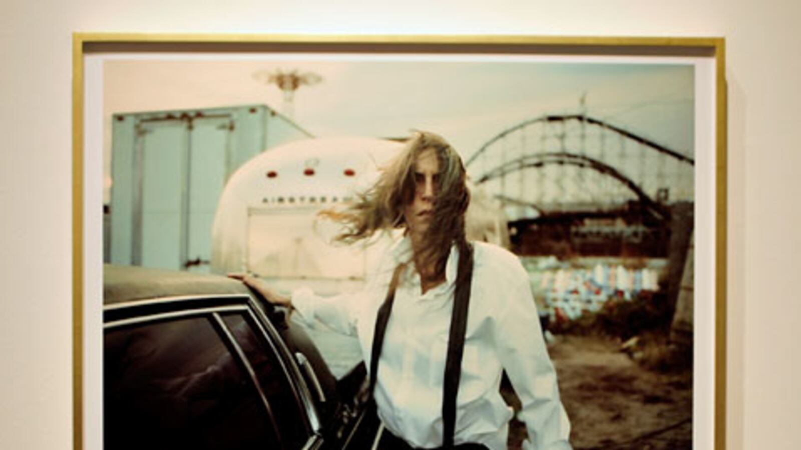 articles/2010/01/07/patti-smiths-private-world/wolff-patti-smith-gallery-launch_djvvko