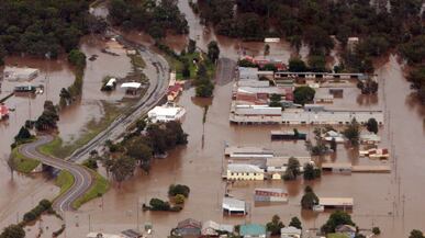 cheats/2011/01/02/massive-floods-ravage-australia/australia-flood-1_rb4ude